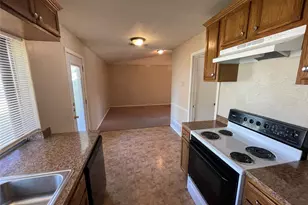 1914 Northlake Dr, Garland, TX 75040 - Photo 8