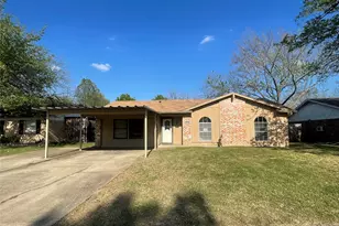 1914 Northlake Dr, Garland, TX 75040 - Photo 2