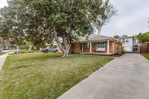 7128 Haverford Rd, Dallas, TX 75214 - Photo 2