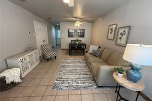 905 N 6th St, Sanger, TX 76266 - Photo 2