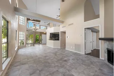 4304 Laguna Drive, Dallas, TX 75287 - Photo 10