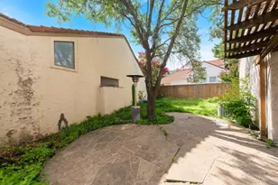 4304 Laguna Dr, Dallas, TX 75287 - Photo 30