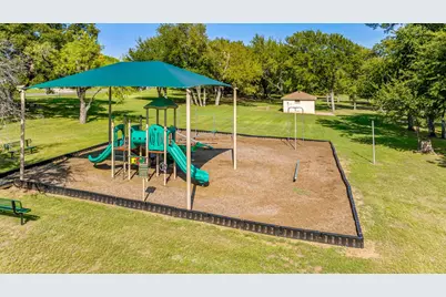 5910 Dog Leg Court, Granbury, TX 76049 - Photo 38