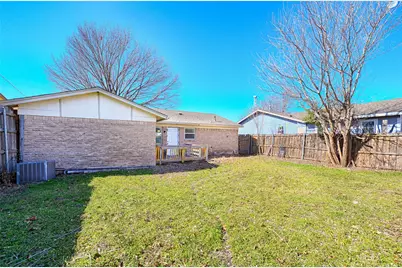 523 Parker Circle, Garland, TX 75040 - Photo 6