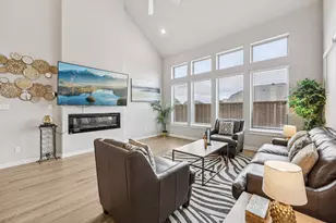 1601 Thunderbird Dr, Fort Worth, TX 76052 - Photo 10