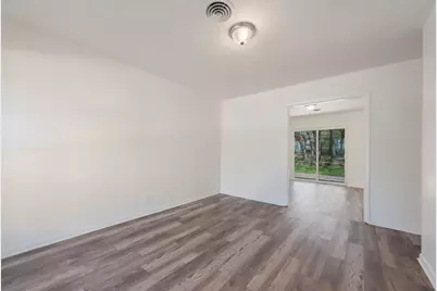 33 Somerset Terrace, Bedford, TX 76022 - Photo 2