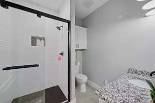 501 Bonham St, Tom Bean, TX 75491 - Photo 24