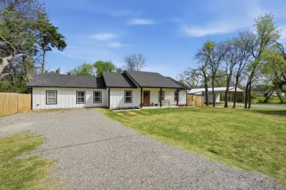 501 Bonham Street, Tom Bean, TX 75491 - Photo 1