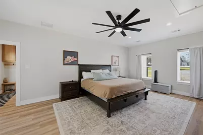 501 Bonham Street, Tom Bean, TX 75491 - Photo 16