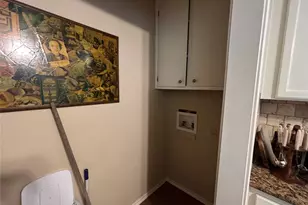 400 Harris Dr, Crowley, TX 76036 - Photo 4