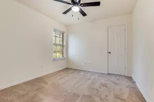 1011 Houston St, Arlington, TX 76012 - Photo 6