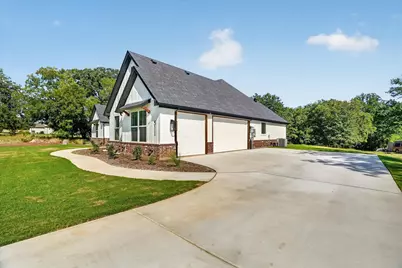 511 Pernell Court, Weatherford, TX 76087 - Photo 4