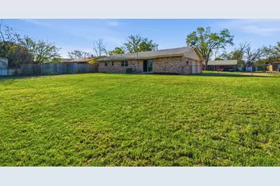 1404 Primrose Lane, Cisco, TX 76437 - Photo 24