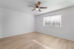 204 Pebblebrook St, Arlington, TX 76014 - Photo 12