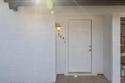 204 Pebblebrook Street, Arlington, TX 76014 - Photo 4