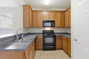 10849 Astor Dr, Fort Worth, TX 76244 - Photo 12