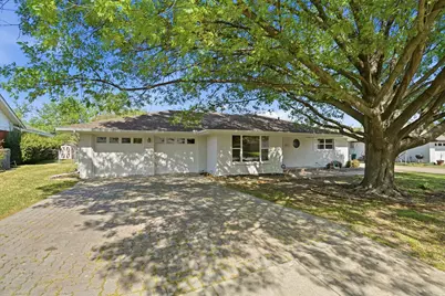 5613 Morley Avenue, Fort Worth, TX 76133 - Photo 2