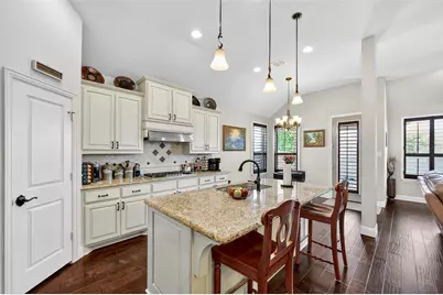 316 Village Creek Drive, McKinney, TX 75071 - Photo 4