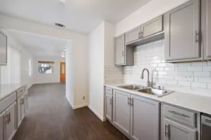 3827 Vineyard Dr, Dallas, TX 75212 - Photo 8