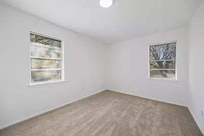 3827 Vineyard Drive, Dallas, TX 75212 - Photo 12