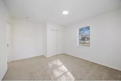 3827 Vineyard Drive, Dallas, TX 75212 - Photo 10