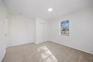 3827 Vineyard Dr, Dallas, TX 75212 - Photo 10