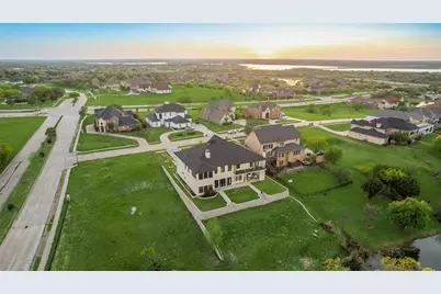 464 Breezeway Court, Cedar Hill, TX 75104 - Photo 4