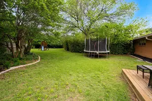 309 Countryside Dr, Irving, TX 75062 - Photo 24