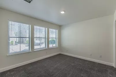 124 Peach Orchard Lane, Euless, TX 76040 - Photo 4