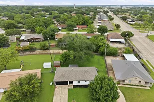 1015 Keller Ave, Benbrook, TX 76126 - Photo 26