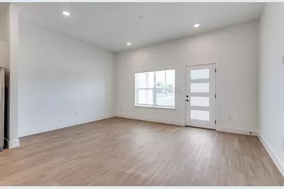 820 W McLeroy Boulevard #2001, Saginaw, TX 76179 - Photo 22