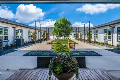 820 W McLeroy Boulevard #2004, Saginaw, TX 76179 - Photo 10