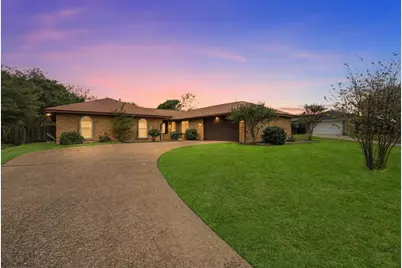 6408 Welch Avenue, Fort Worth, TX 76133 - Photo 1