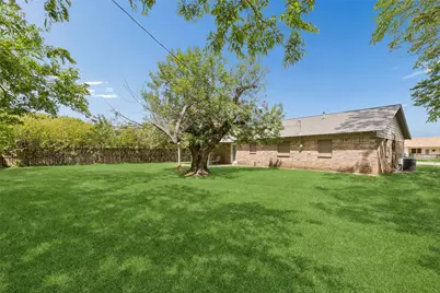 500 E Bovell Street, Crowley, TX 76036 - Photo 26