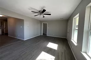 717 E Lamberth Rd, Sherman, TX 75090 - Photo 2