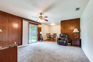 2413 Cheyenne St, Irving, TX 75062 - Photo 8