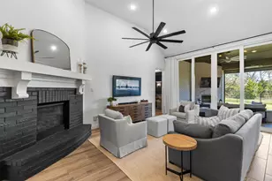 8820 Autumn Lake Trl, McKinney, TX 75071 - Photo 4