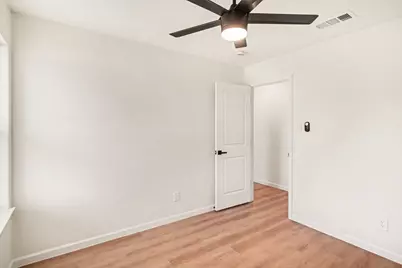 772 Hampshire Drive, Burleson, TX 76028 - Photo 16