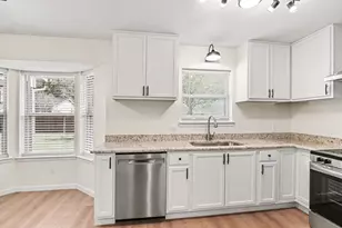 772 Hampshire Dr, Burleson, TX 76028 - Photo 8