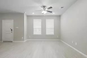 2800 Maple Orch Ln, Fort Worth, TX 76140 - Photo 14