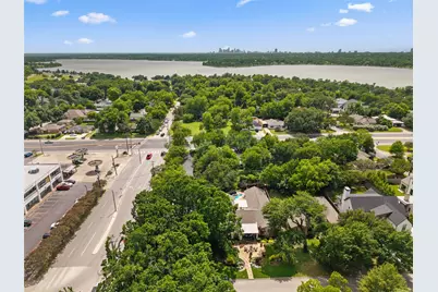 649 Northlake Drive, Dallas, TX 75218 - Photo 32