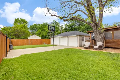 649 Northlake Drive, Dallas, TX 75218 - Photo 22