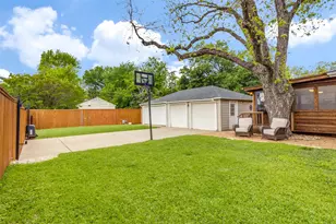 649 Northlake Dr, Dallas, TX 75218 - Photo 22