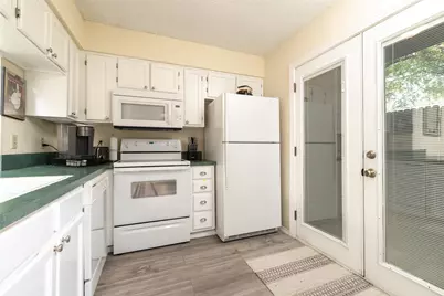 2331 N Davis Drive #A, Arlington, TX 76012 - Photo 12