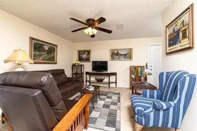 2331 N Davis Drive #A, Arlington, TX 76012 - Photo 6