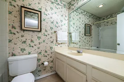 2331 N Davis Drive #A, Arlington, TX 76012 - Photo 32