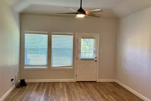 2817 Steepleridge Cir, Granbury, TX 76048 - Photo 6