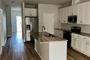 2817 Steepleridge Cir, Granbury, TX 76048 - Photo 4