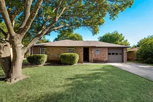 120 E Milas Ln, Glenn Heights, TX 75154 - Photo 1