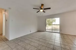 120 E Milas Ln, Glenn Heights, TX 75154 - Photo 4